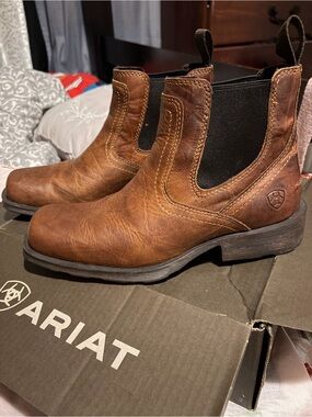 Men’s ariat boots